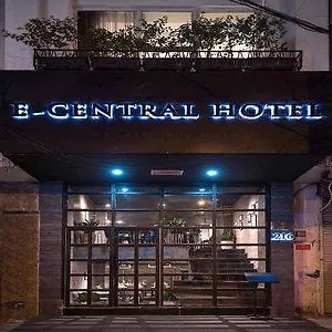 C Central Hotel- Đề Thám Bùi Viện Walking Street Ciudad Ho Chi Minh  3*, Ciudad Ho Chi Minh (Saigón)