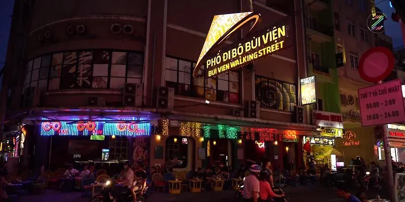 C Central Hotel- Đề Thám Bùi Viện Walking Street Ciudad Ho Chi Minh  3*, Ciudad Ho Chi Minh (Saigón) Vietnam